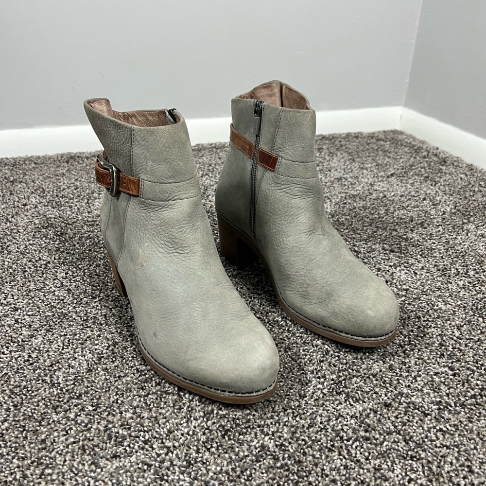 Dansko Waterproof Boots Sz 39/9 - Picture 4 of 15